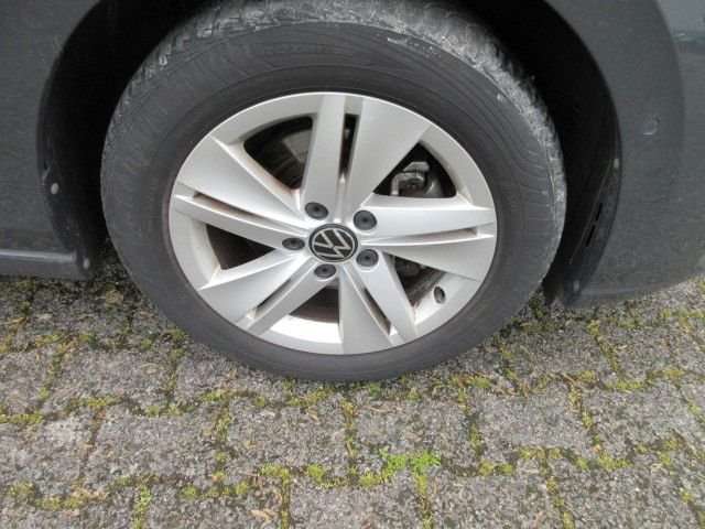 Fahrzeugbild eines Volkswagen Golf