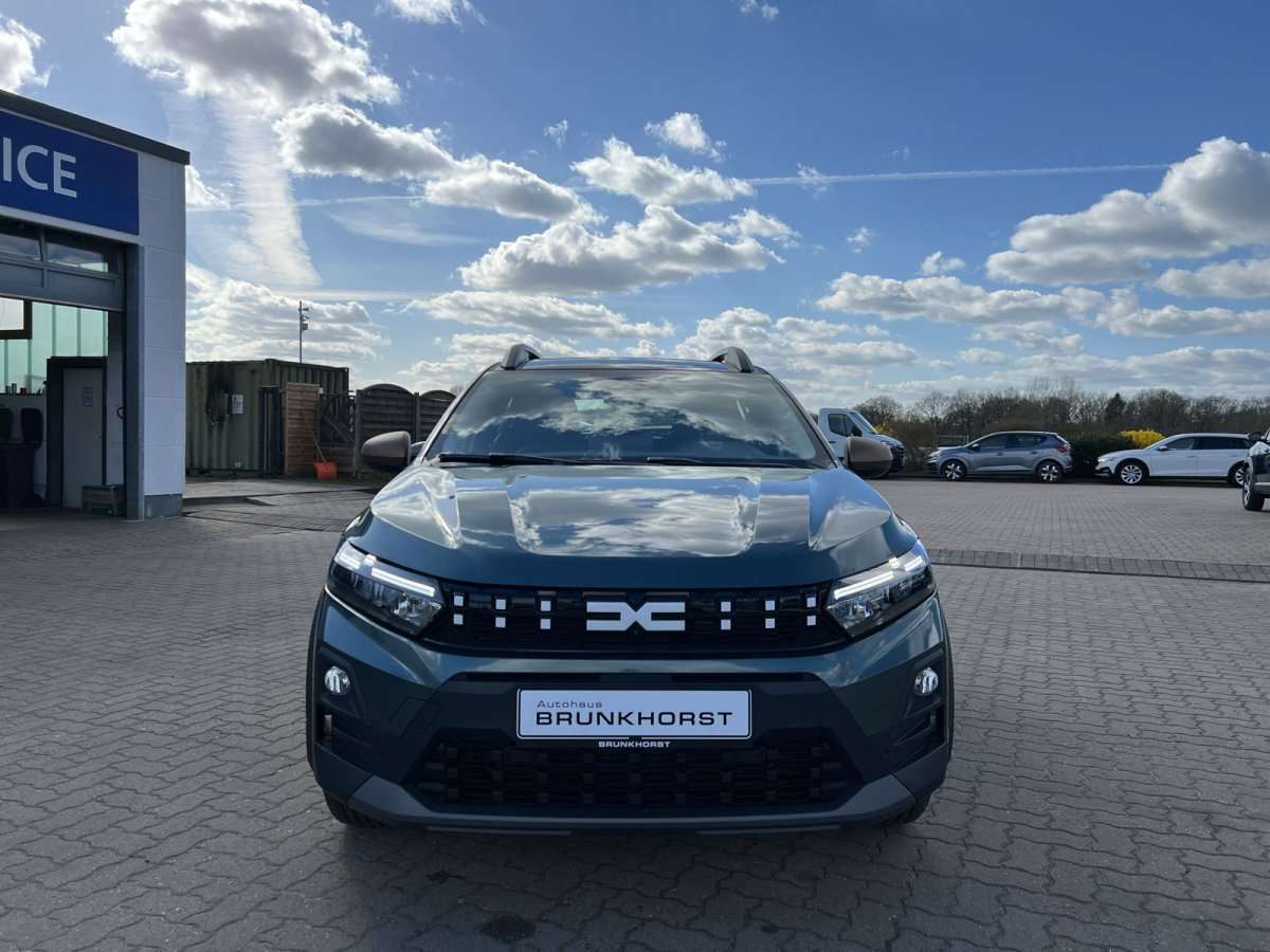 Fahrzeugbild eines Dacia Sandero