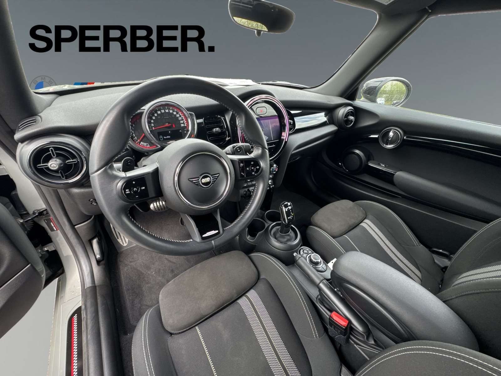 Fahrzeugbild eines MINI MINI