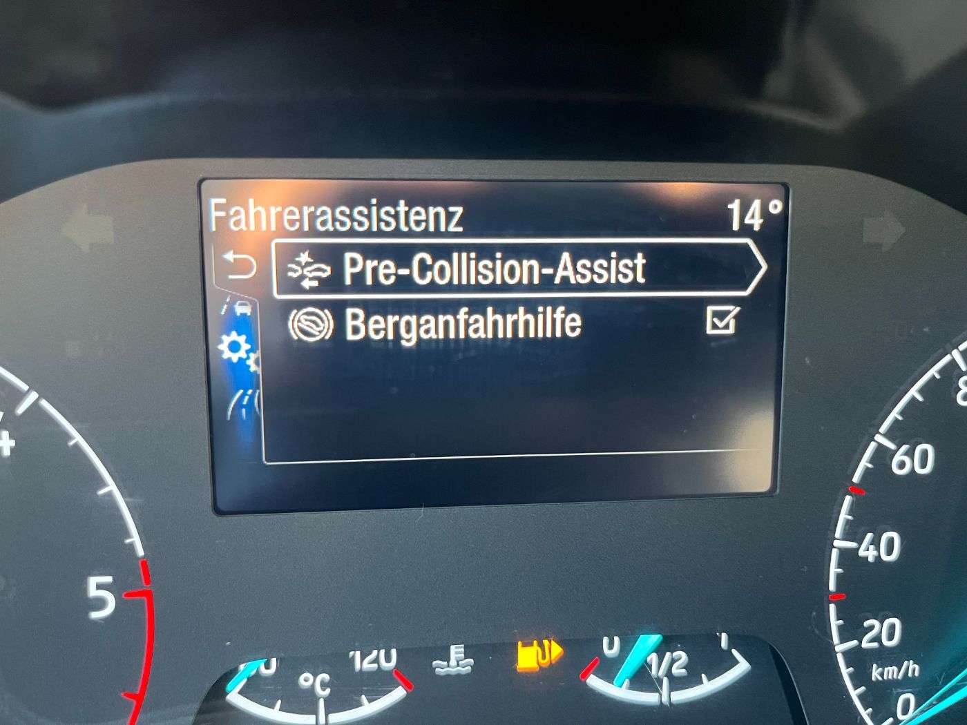 Fahrzeugbild eines Ford Transit Connect