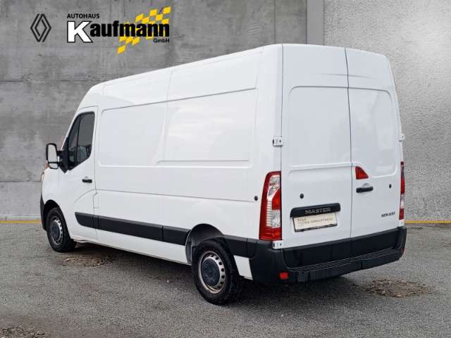Fahrzeugbild eines Renault Master