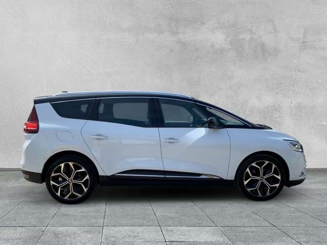Fahrzeugbild eines Renault Grand Scénic