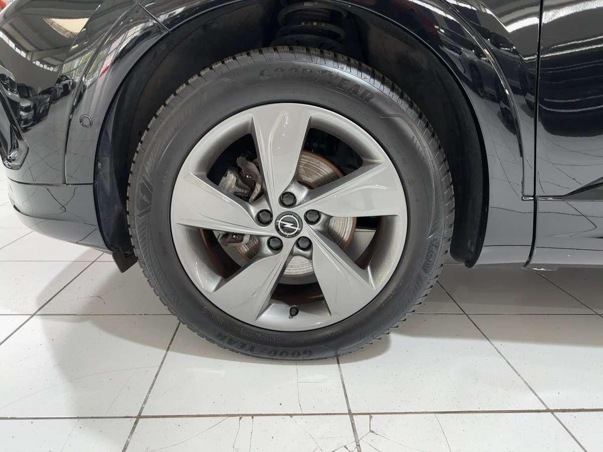 Fahrzeugbild eines Opel Grandland X