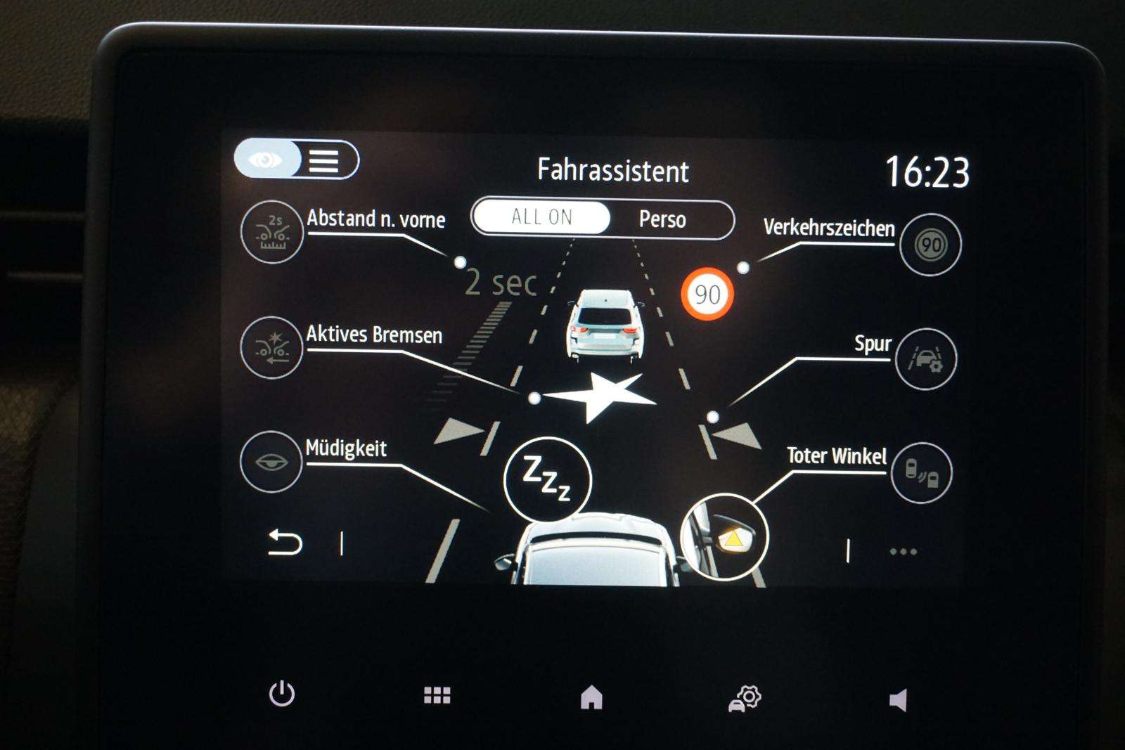 Fahrzeugbild eines Mitsubishi Colt