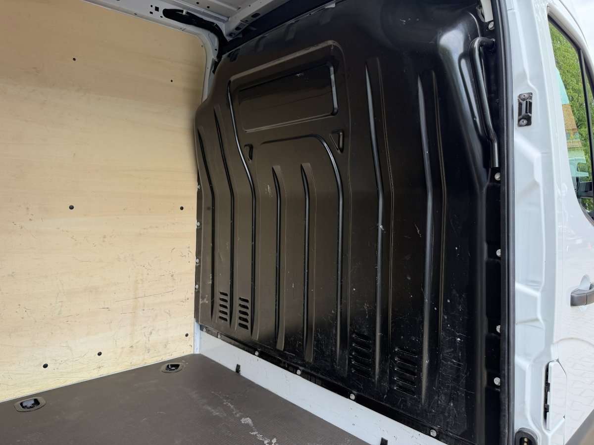 Fahrzeugbild eines Renault Master