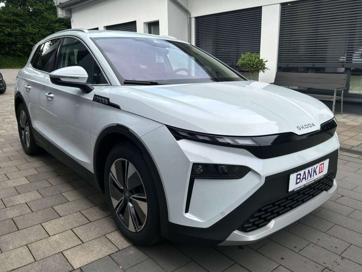 Fahrzeugbild eines Skoda ELROQ