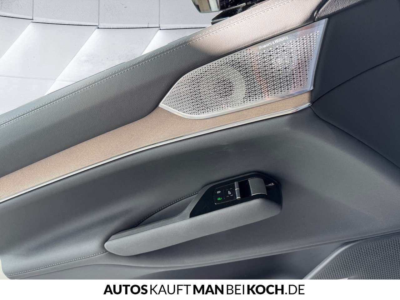 Fahrzeugbild eines Volvo EX90