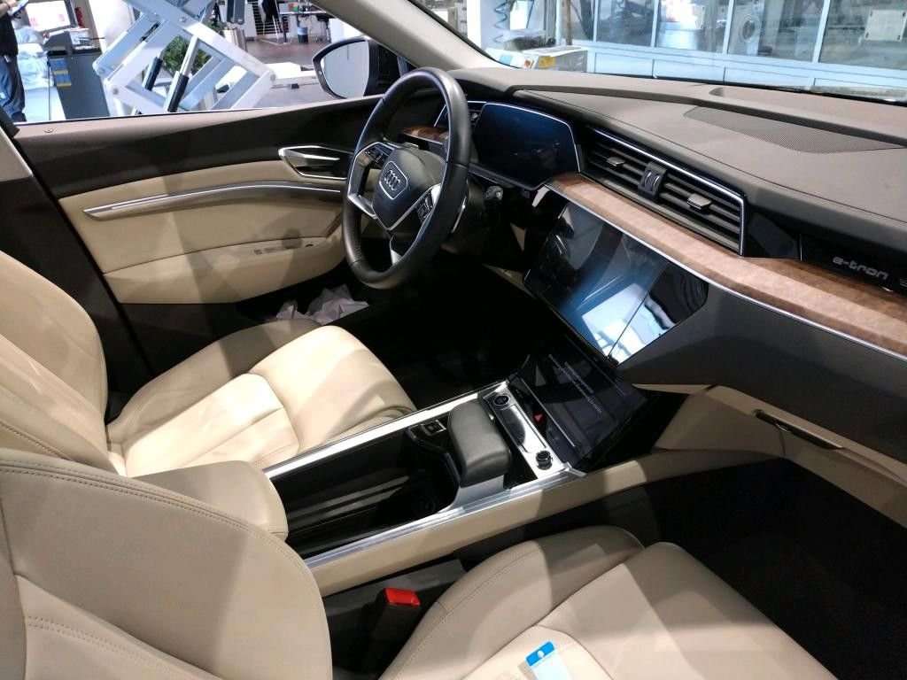 Fahrzeugbild eines Audi e-tron
