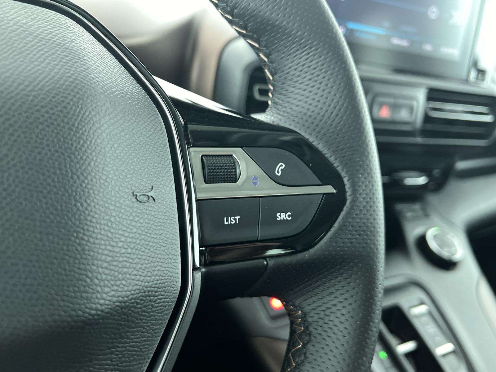 Fahrzeugbild eines Peugeot Rifter