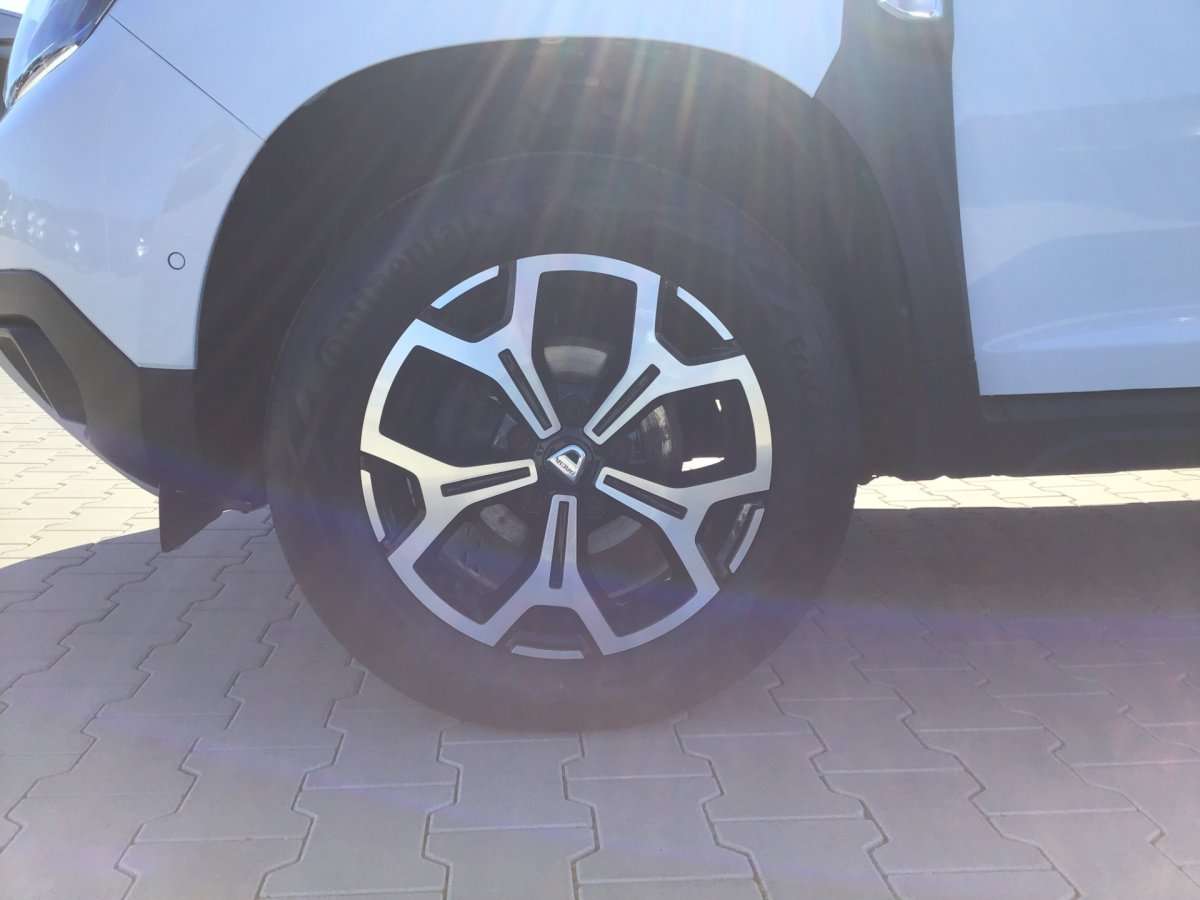 Fahrzeugbild eines Dacia Duster