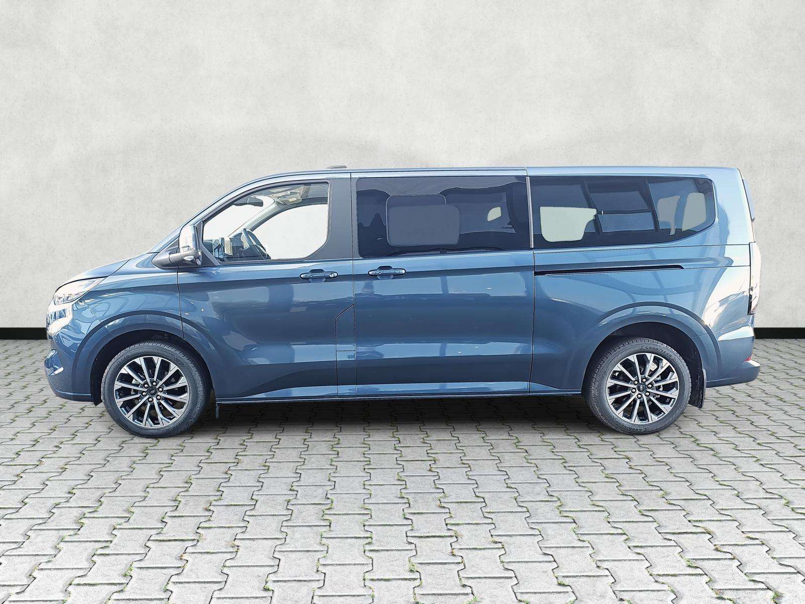Fahrzeugbild eines Ford Tourneo Custom