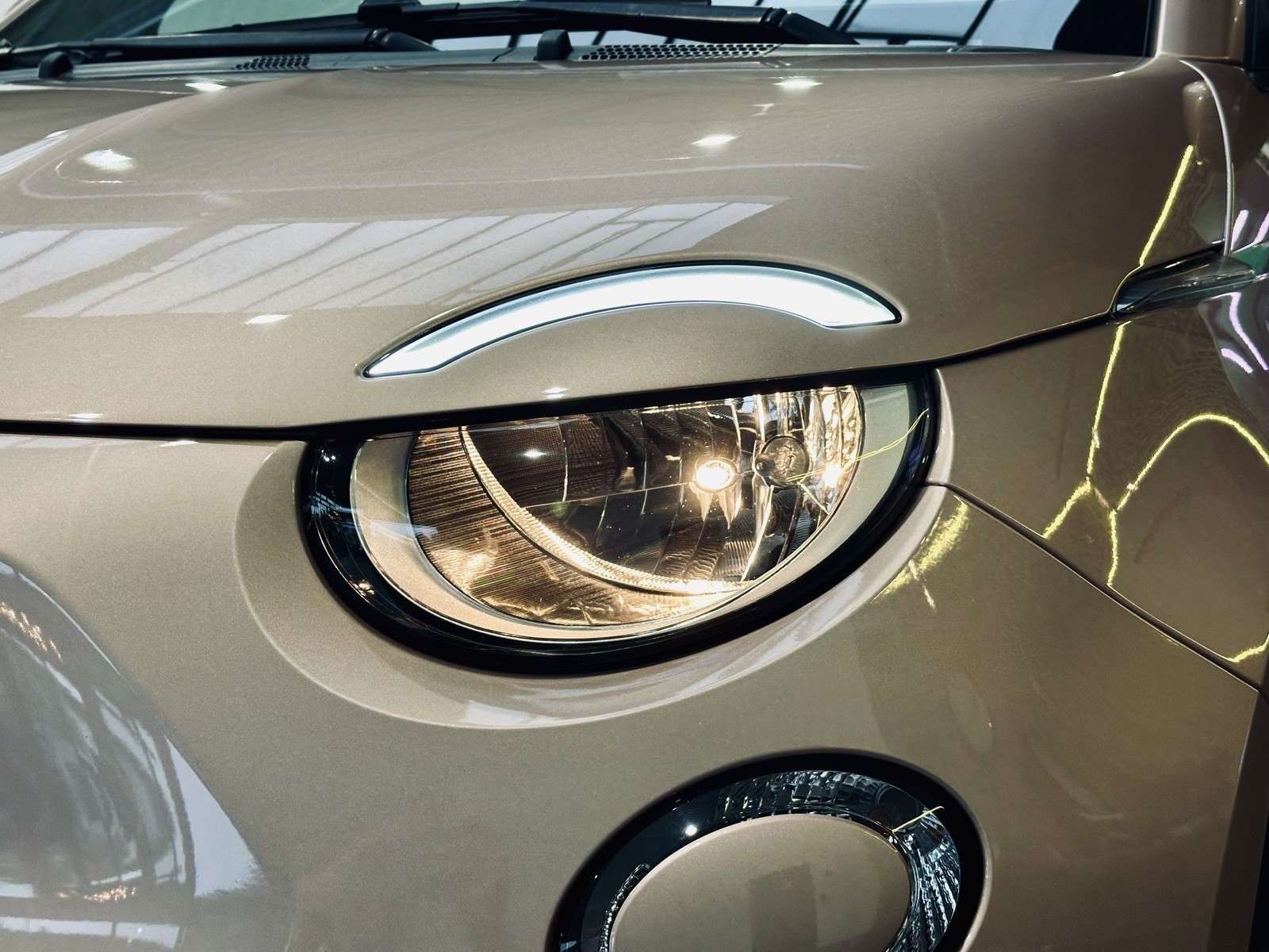 Fahrzeugbild eines Fiat 500
