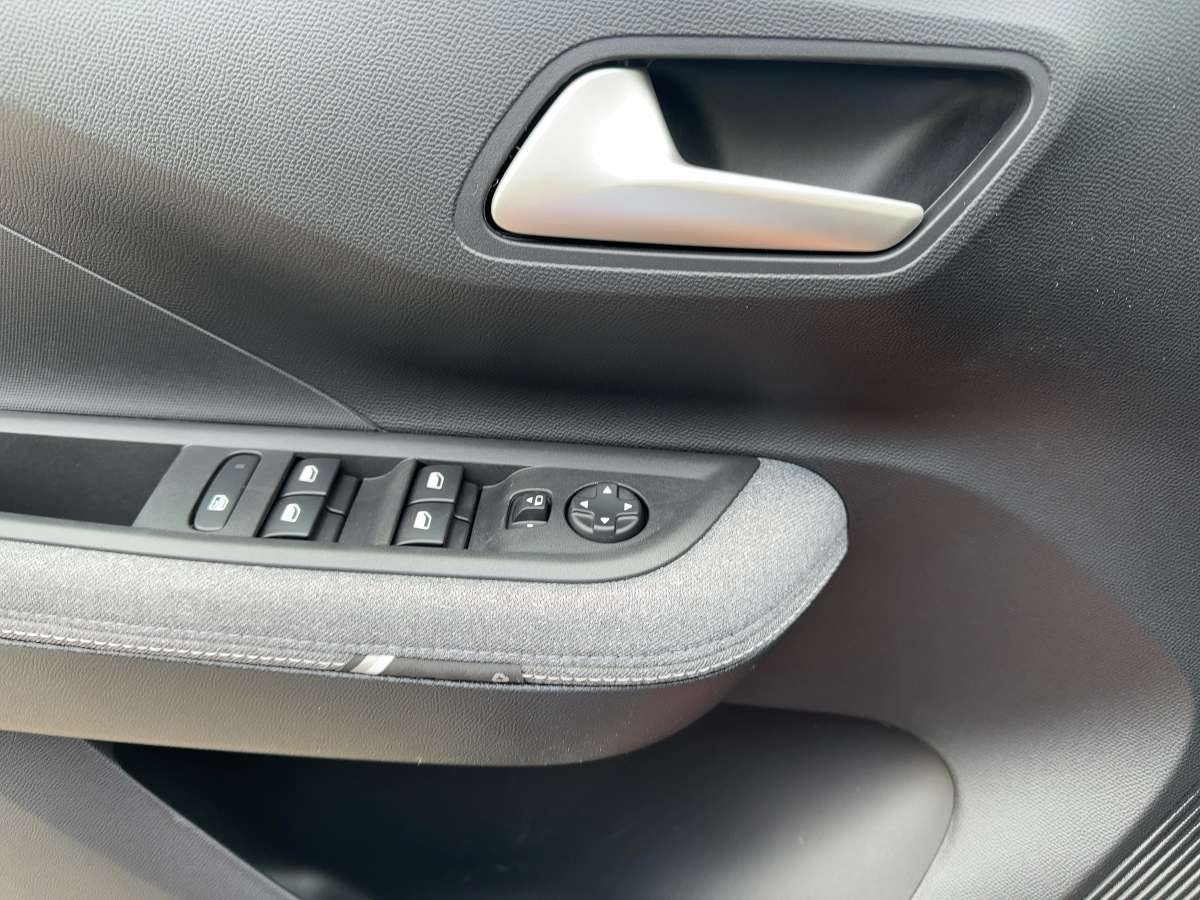 Fahrzeugbild eines Opel Frontera