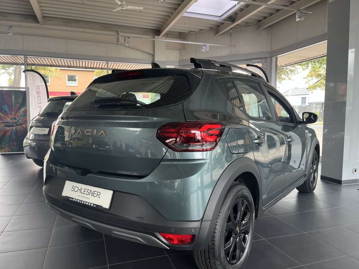 Fahrzeugbild eines Dacia Sandero