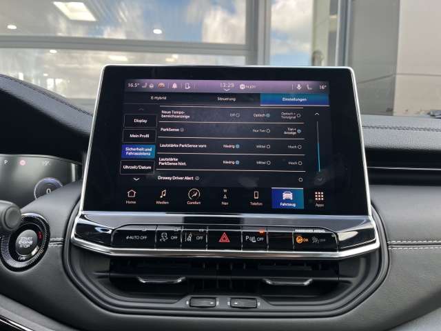Fahrzeugbild eines Jeep Compass