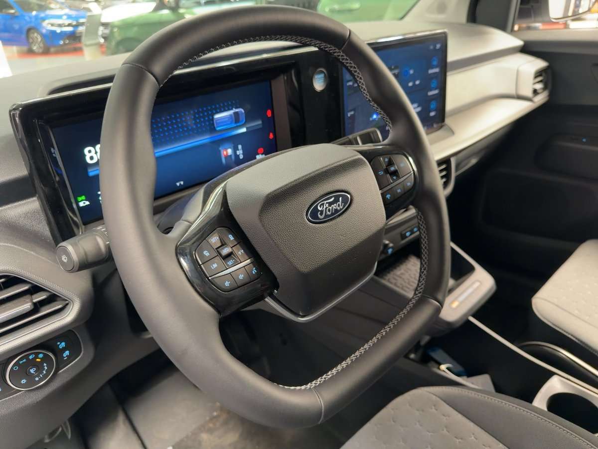 Fahrzeugbild eines Ford Transit Courier