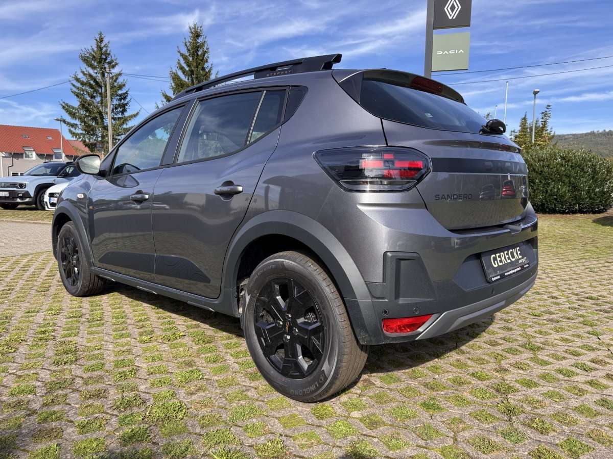 Fahrzeugbild eines Dacia Sandero