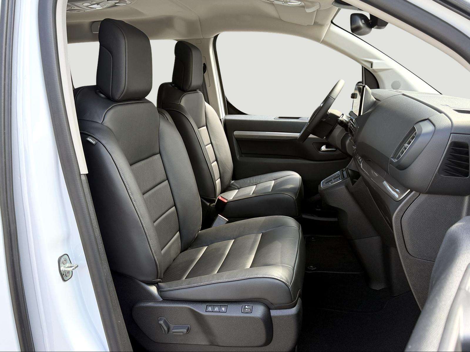 Fahrzeugbild eines Opel Zafira Life