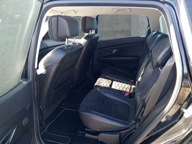 Fahrzeugbild eines Renault Grand Scénic