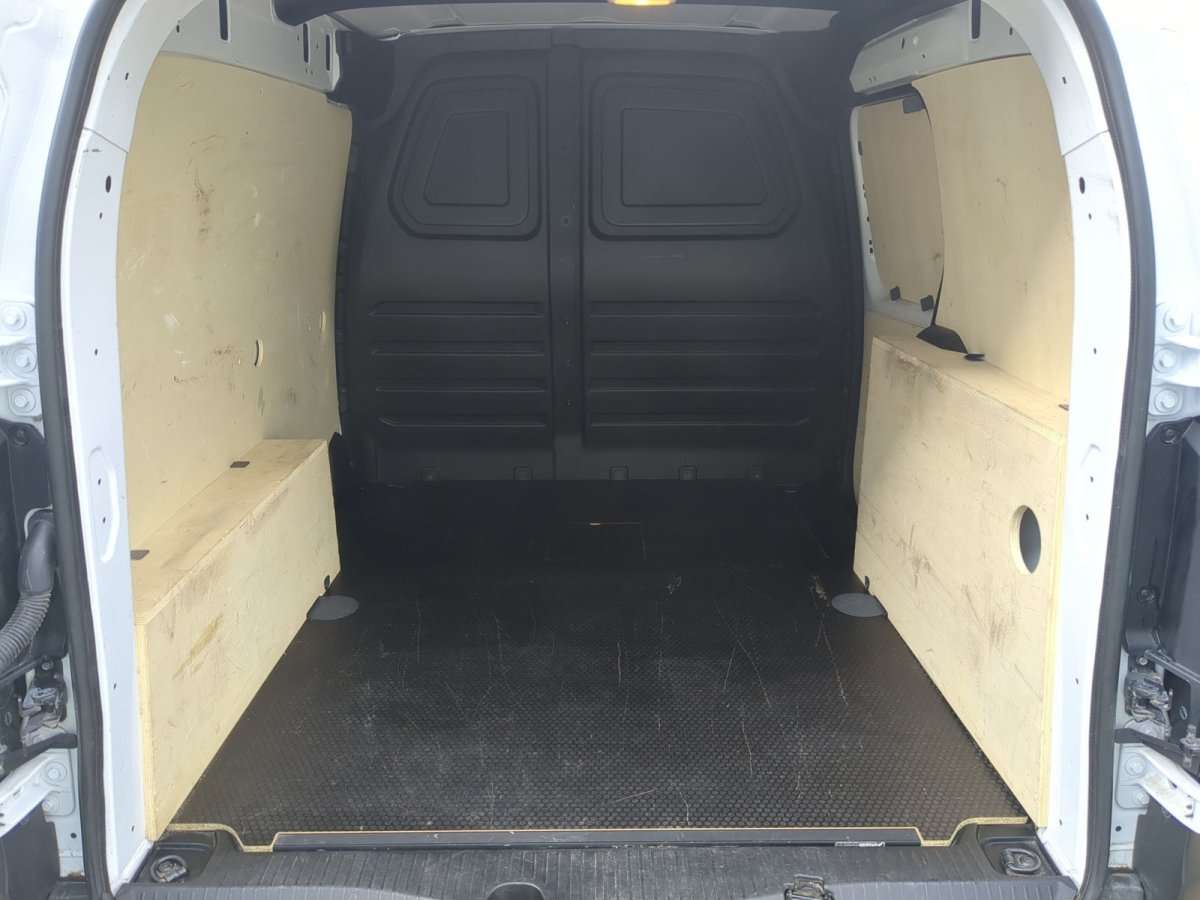 Fahrzeugbild eines Nissan Townstar