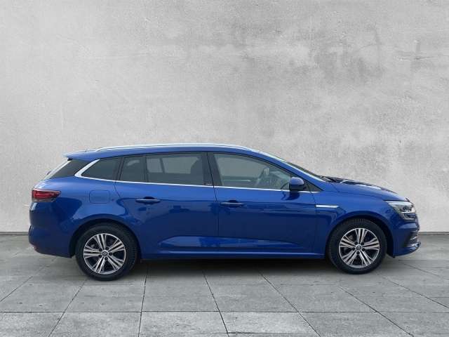 Fahrzeugbild eines Renault Megane E-TECH