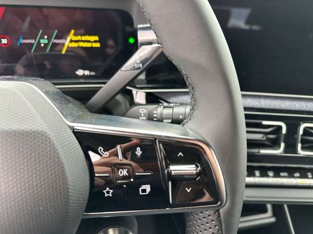 Fahrzeugbild eines Renault 5 E-TECH