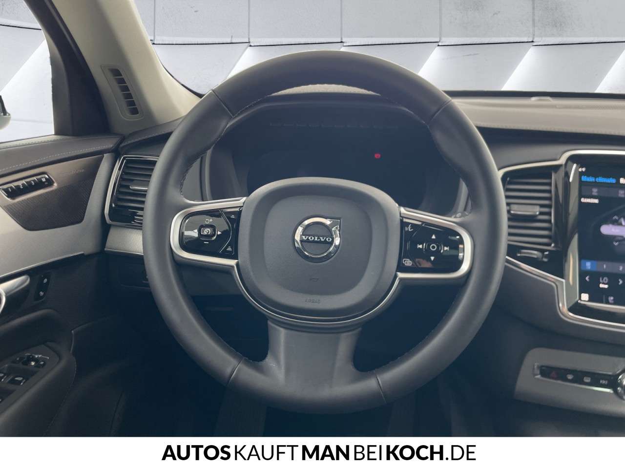 Fahrzeugbild eines Volvo XC90