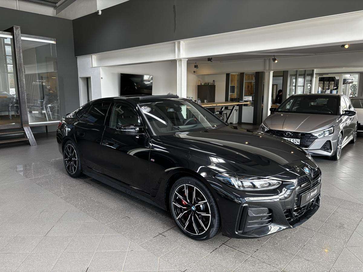 Fahrzeugbild eines BMW i4