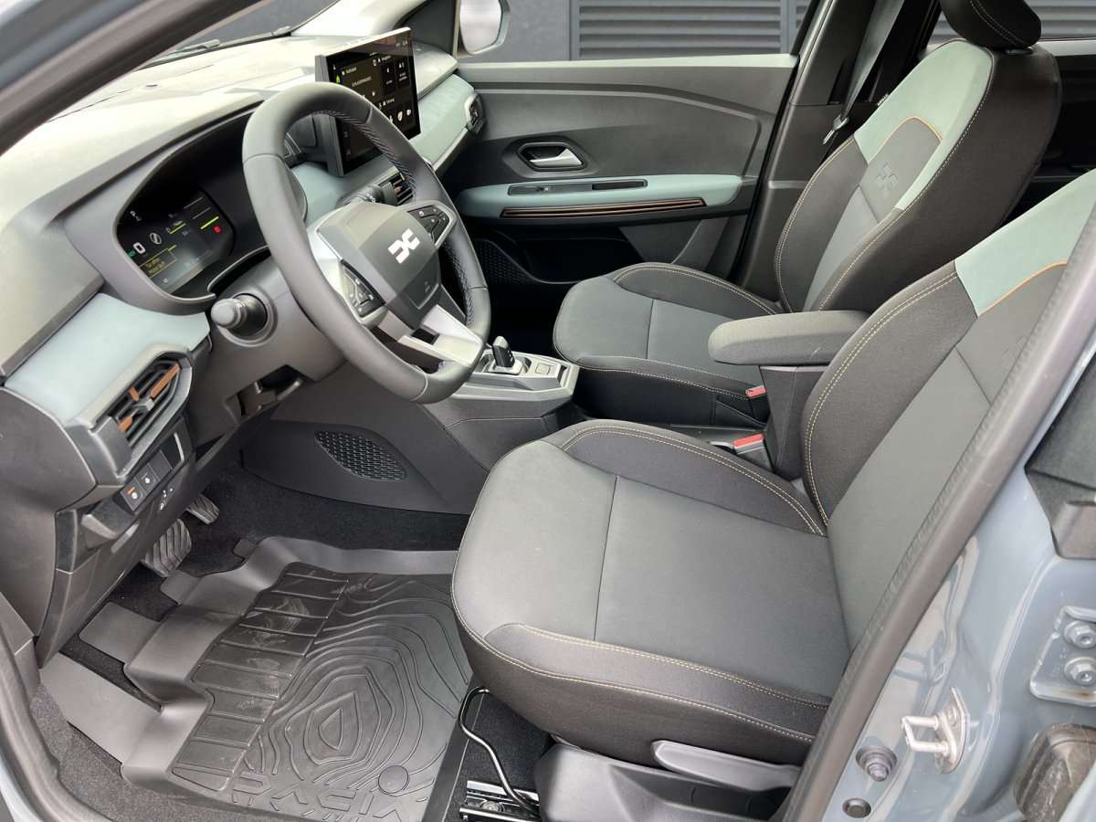 Fahrzeugbild eines Dacia Jogger