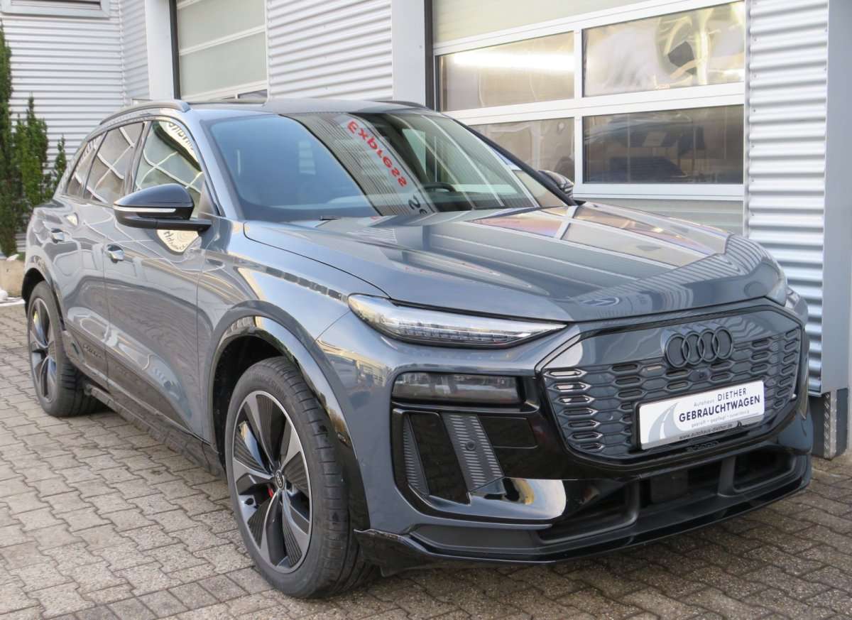 Fahrzeugbild eines Audi Q6 e-tron
