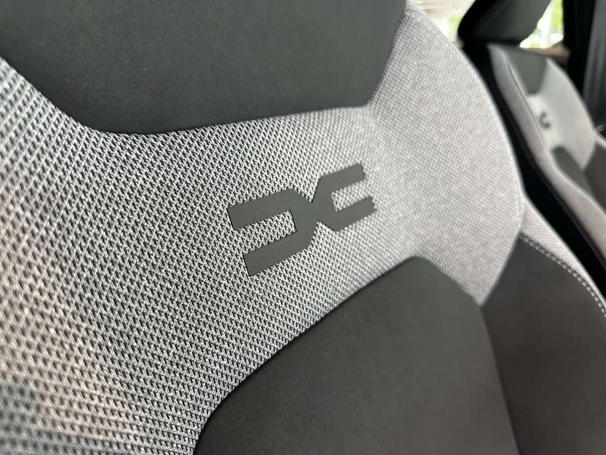 Fahrzeugbild eines Dacia Bigster