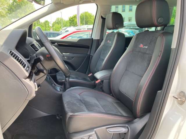 Fahrzeugbild eines SEAT Alhambra