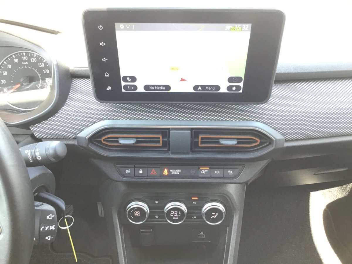 Fahrzeugbild eines Dacia Sandero