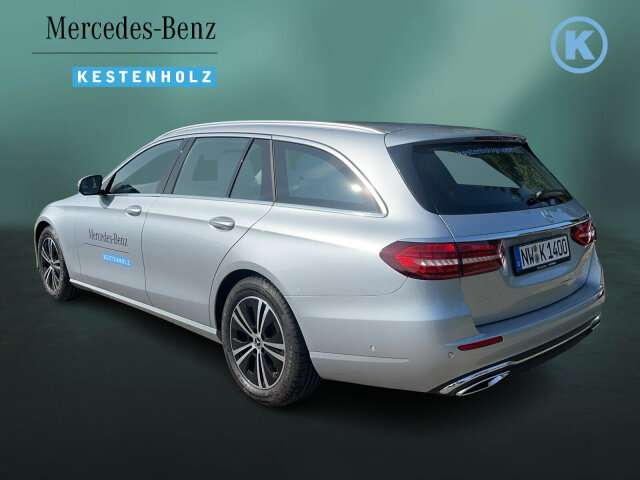 Fahrzeugbild eines Mercedes-Benz E-Klasse