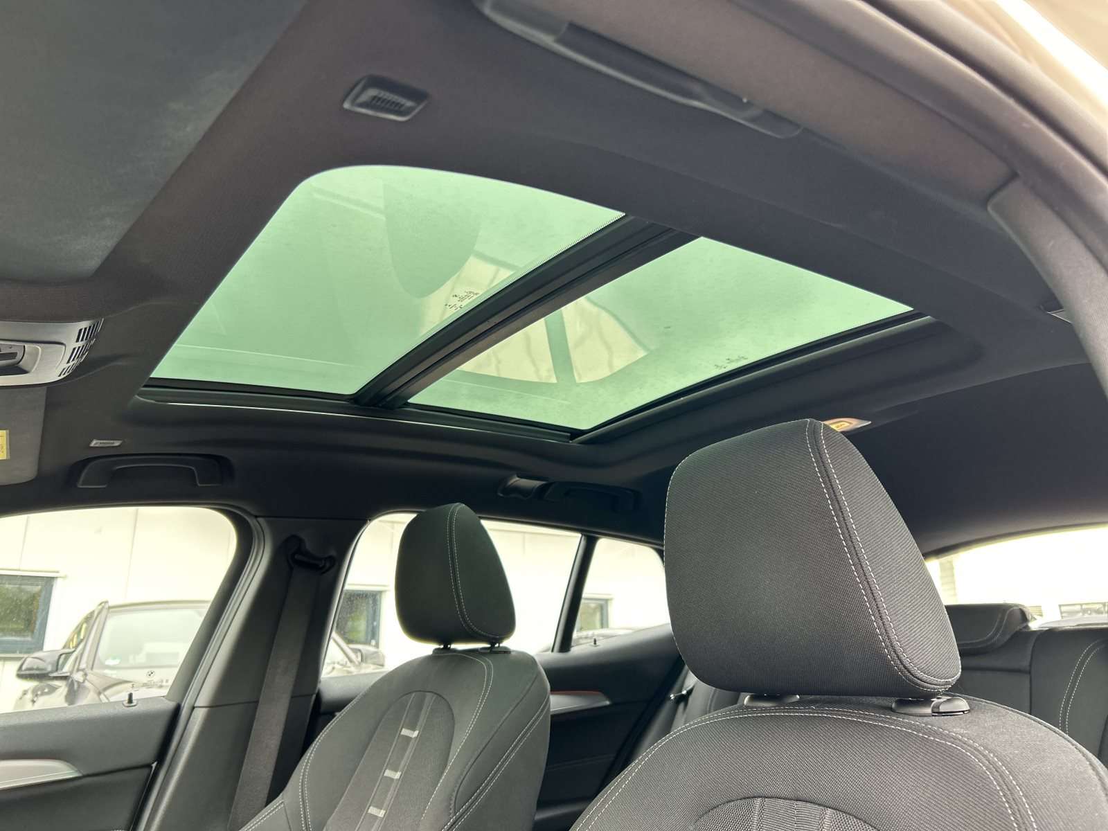 Fahrzeugbild eines BMW X2