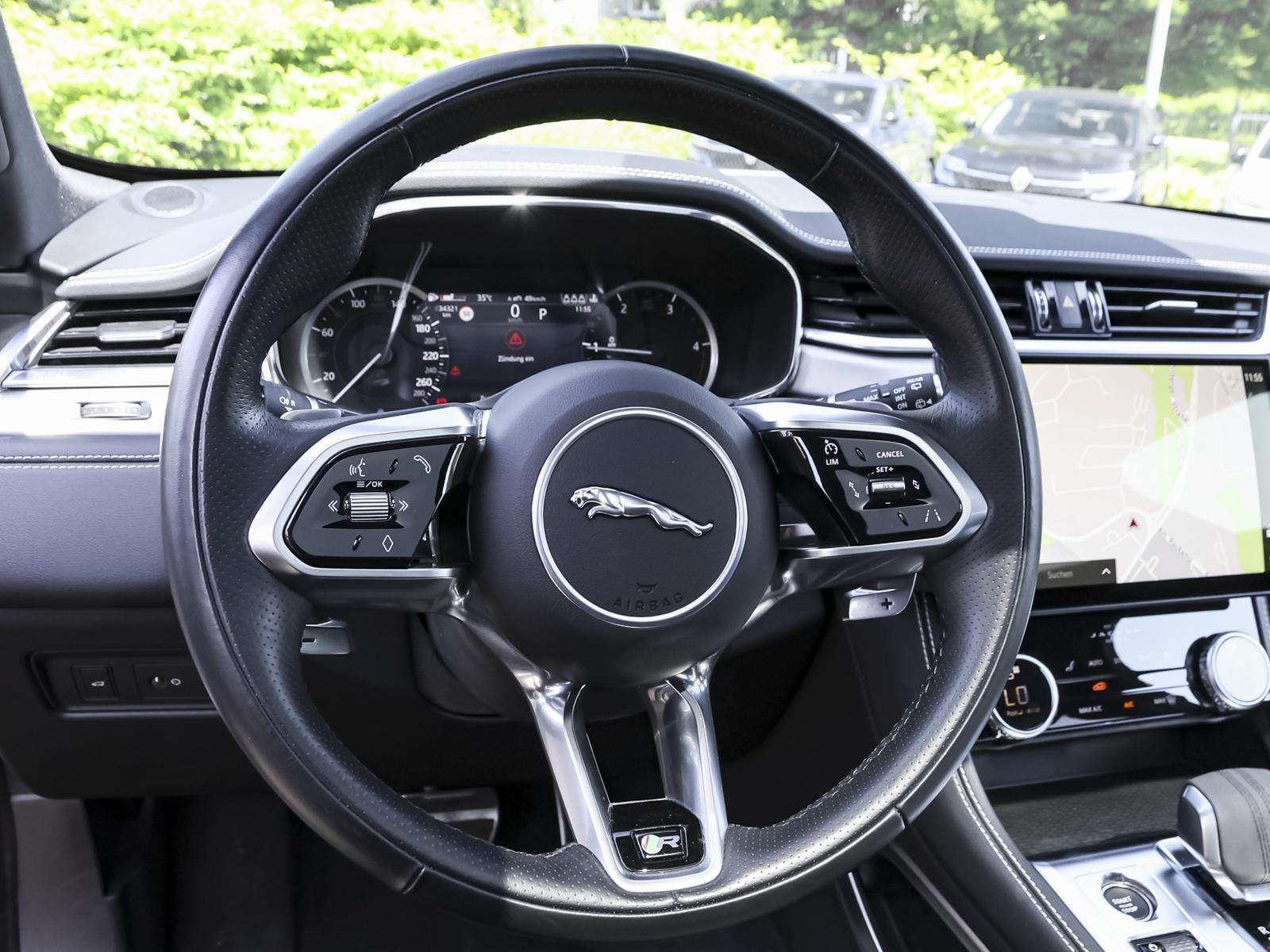 Fahrzeugbild eines Jaguar F-PACE