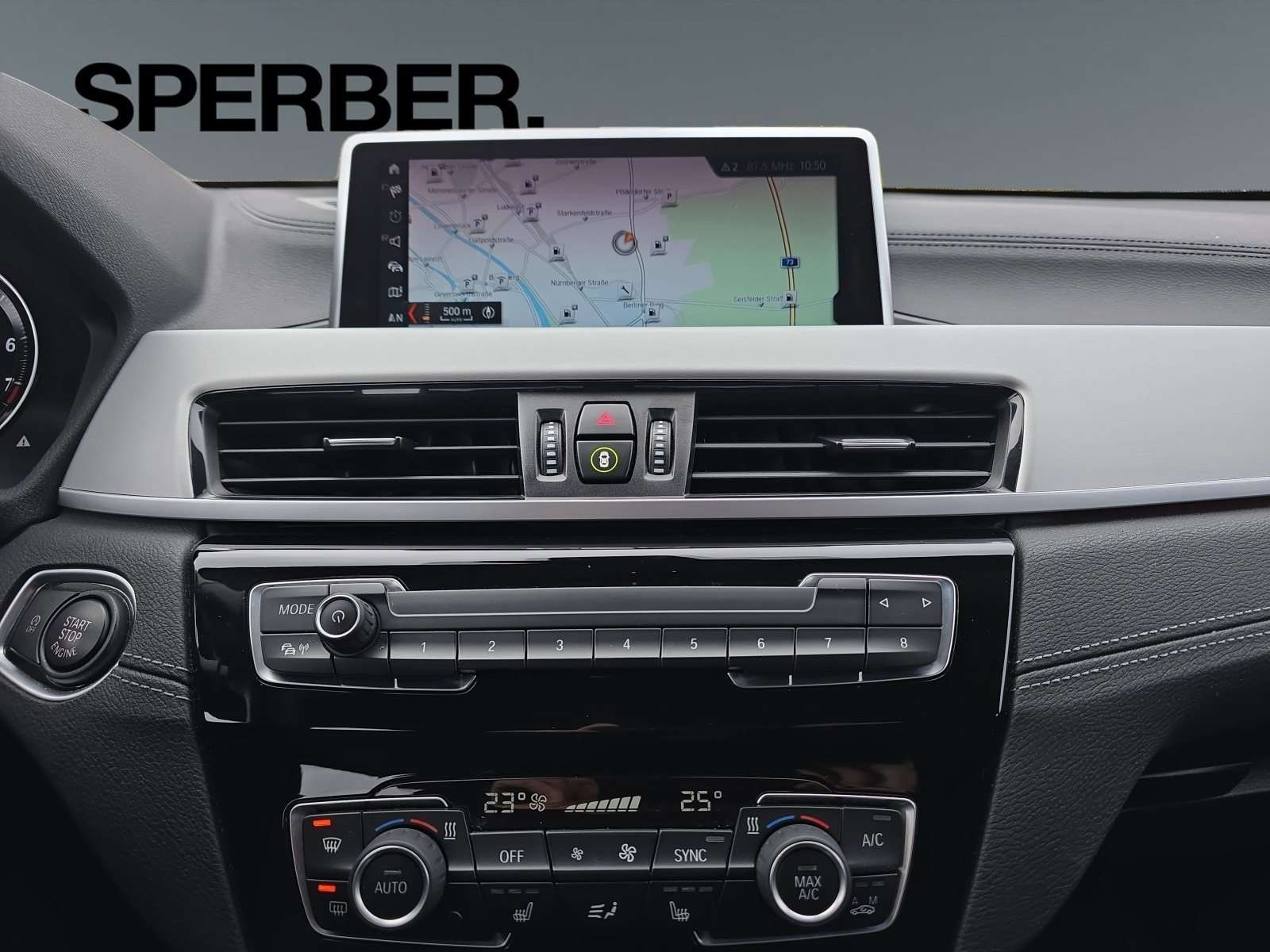 Fahrzeugbild eines BMW X2