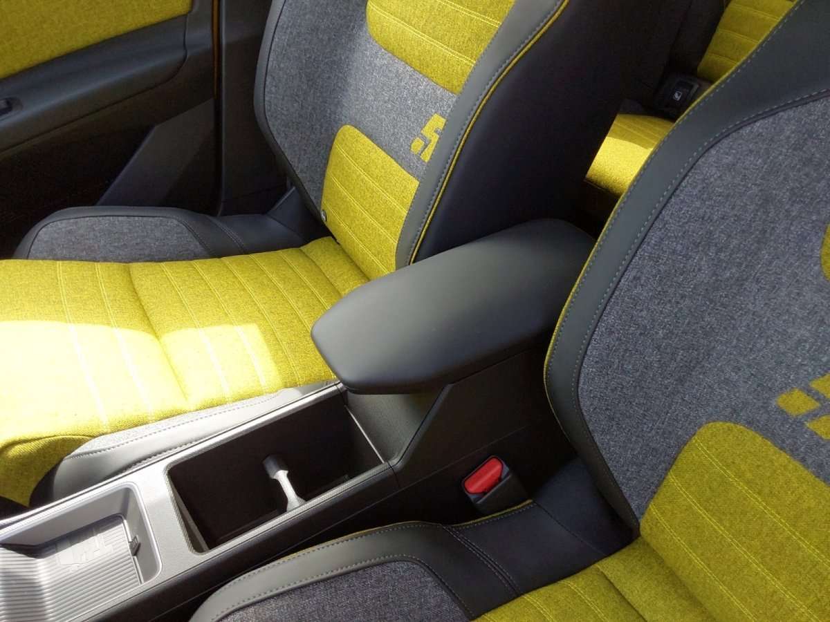 Fahrzeugbild eines Renault 5 E-TECH