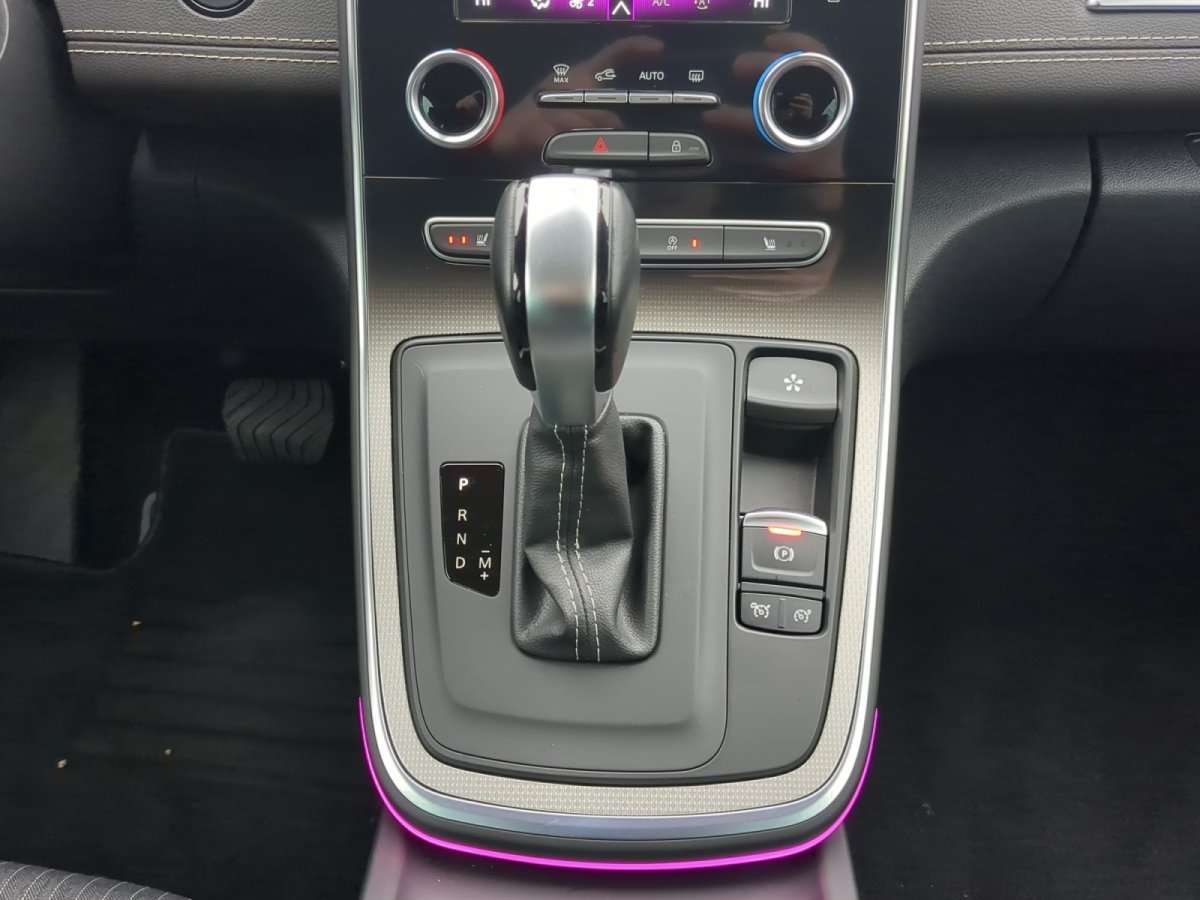 Fahrzeugbild eines Renault Grand Scénic