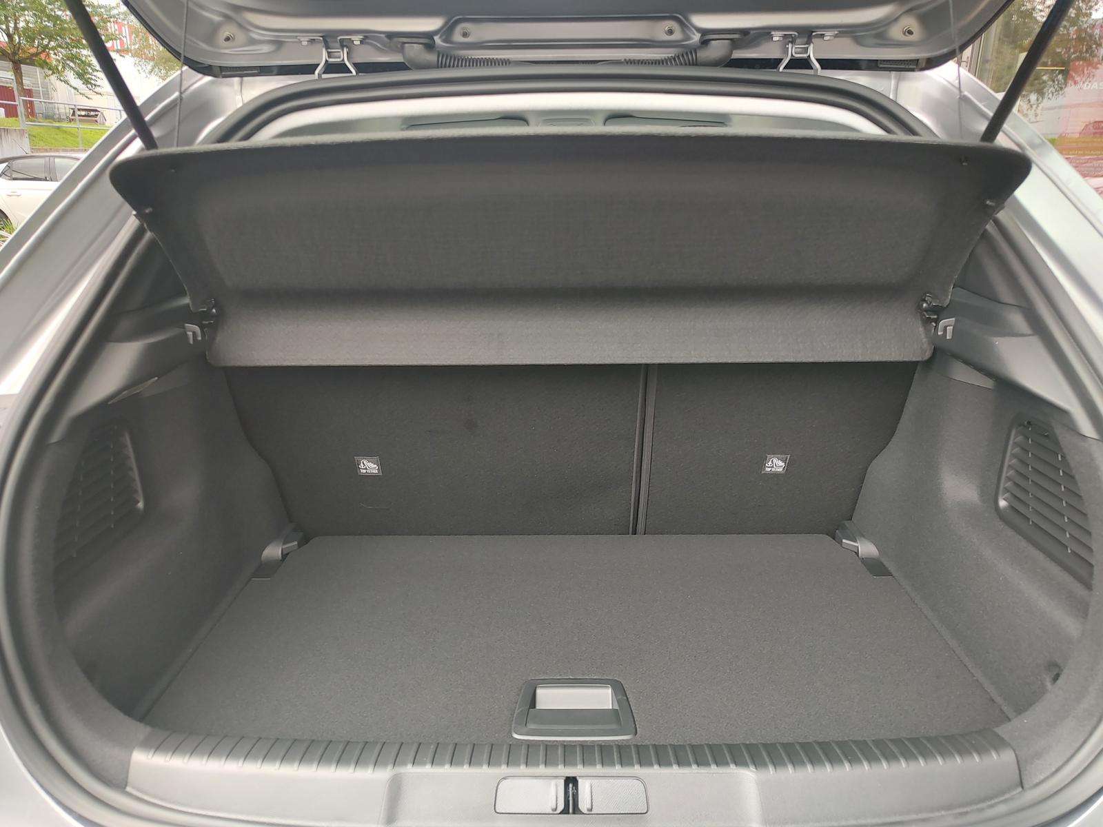 Fahrzeugbild eines Opel Mokka Electric