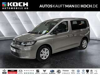 Schräge Frontansicht auf einen Volkswagen Caddy , freigestellt