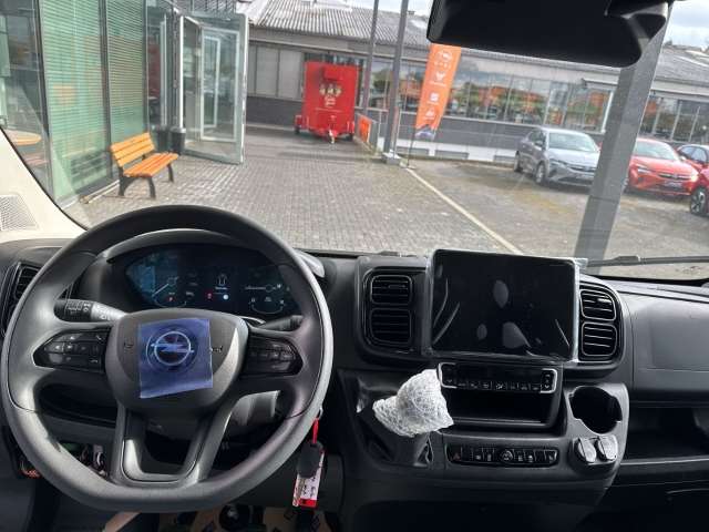 Fahrzeugbild eines Opel Movano