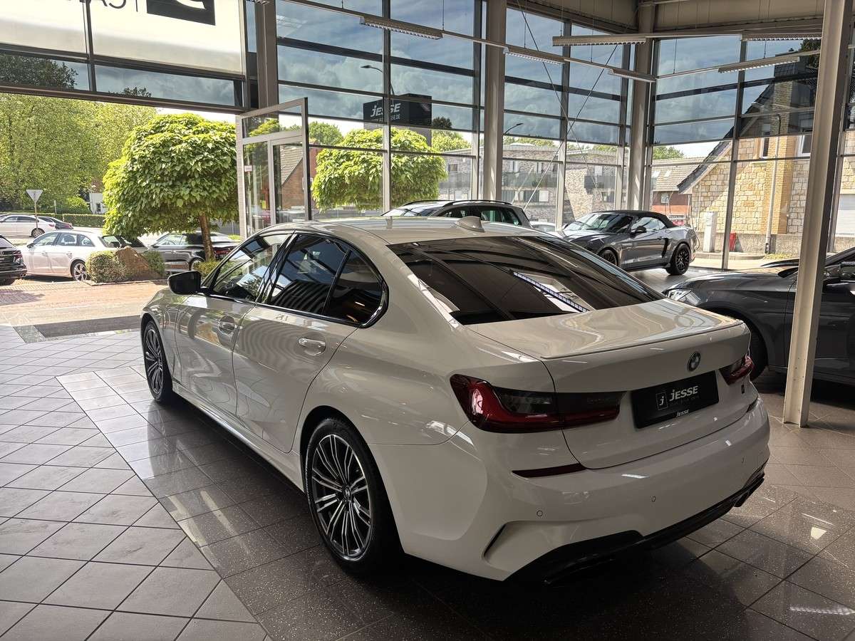 Fahrzeugbild eines BMW 3er-Reihe