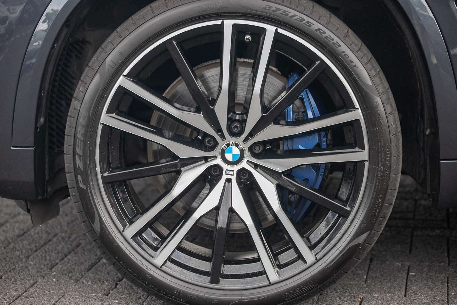 Fahrzeugbild eines BMW X5