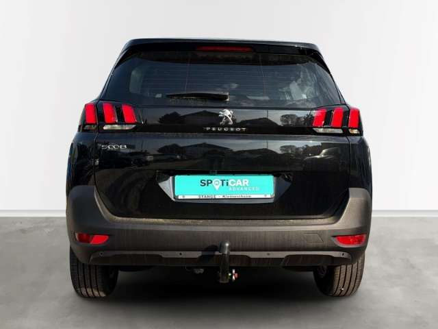 Fahrzeugbild eines Peugeot 5008