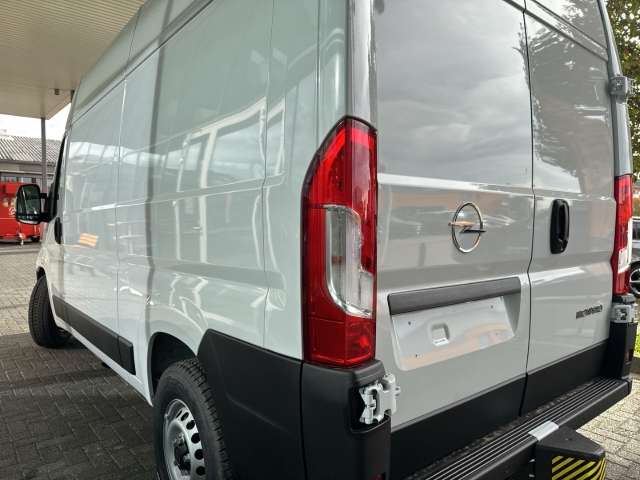 Fahrzeugbild eines Opel Movano