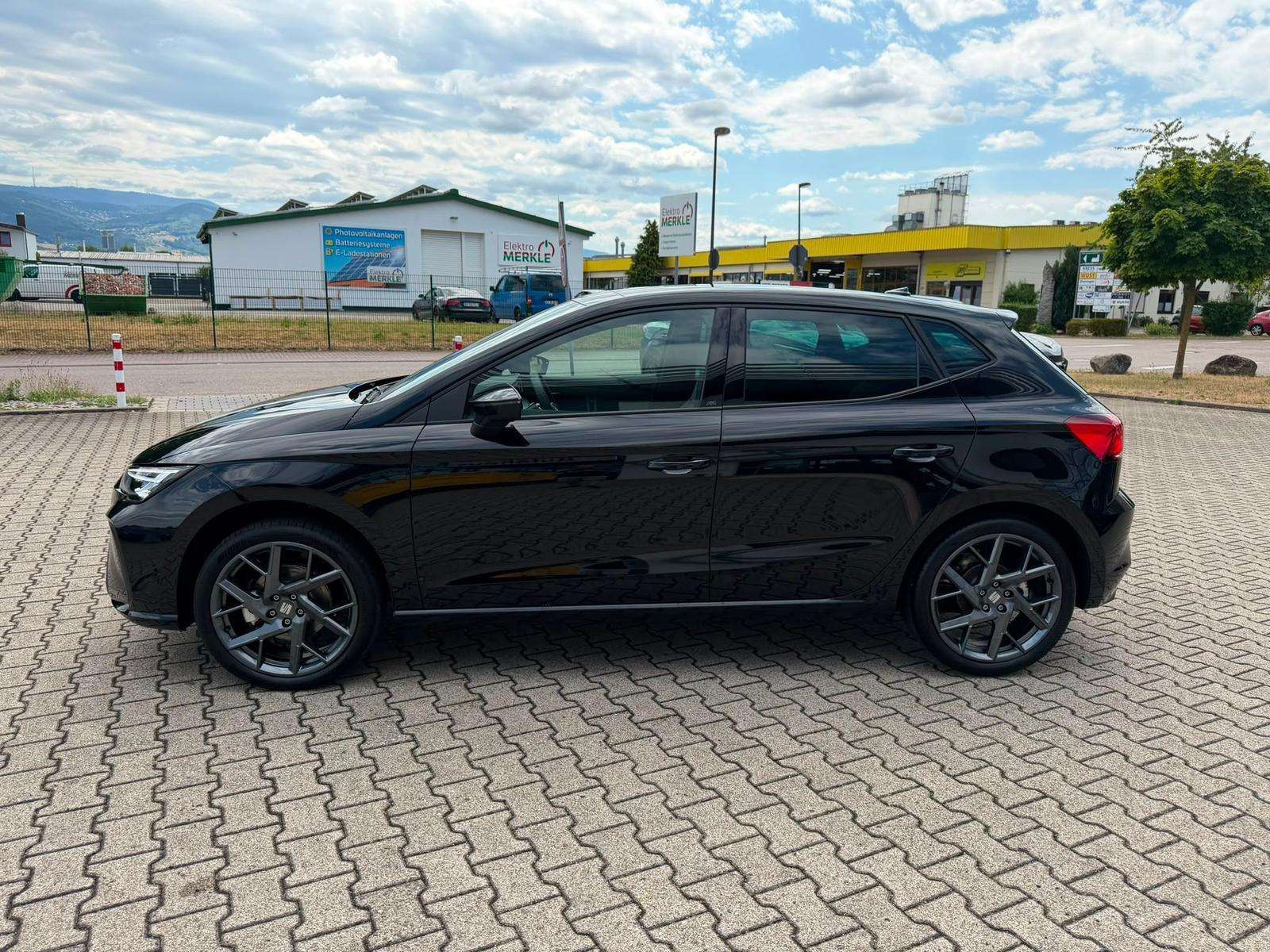 Fahrzeugbild eines SEAT Ibiza