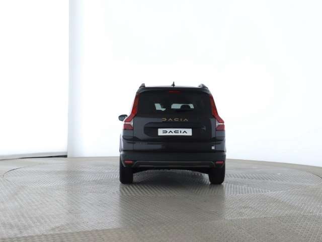 Fahrzeugbild eines Dacia Jogger