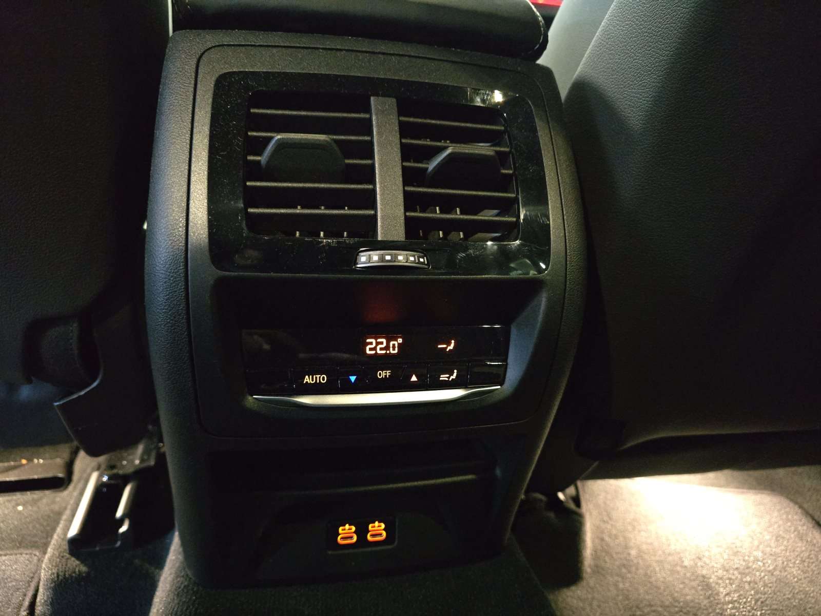 Fahrzeugbild eines BMW X4