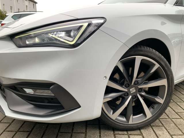 Fahrzeugbild eines SEAT Leon